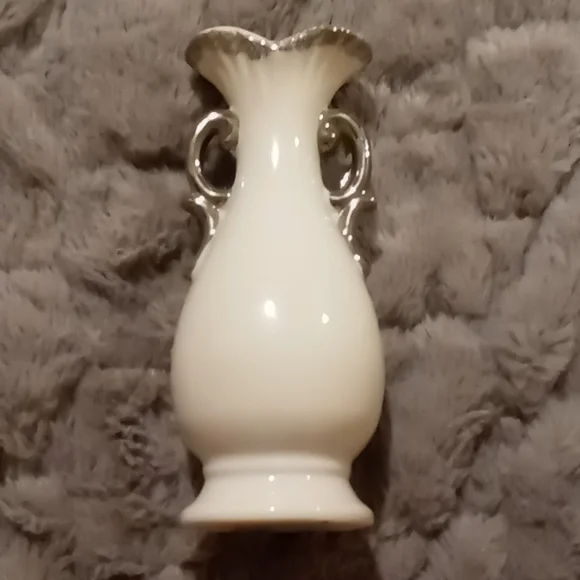 Vas - Picture 2 of 2